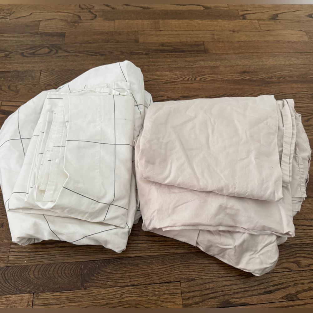 2 sets of Brooklinen Queen Cotton Sheet Sets